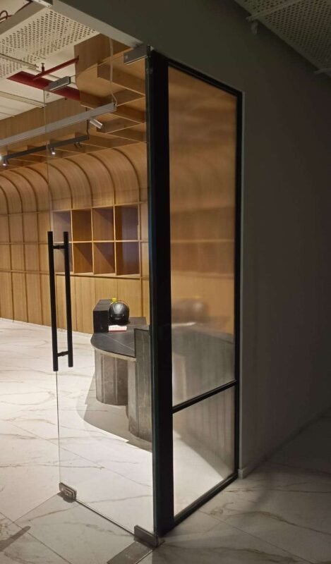 slim-partition-for-office