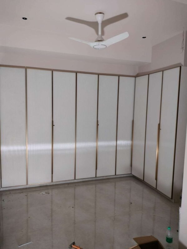 wardrobe-rose-gold-profile-shutter