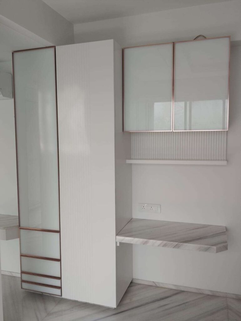 aluminium-rose-gold-profile-door.jpeg