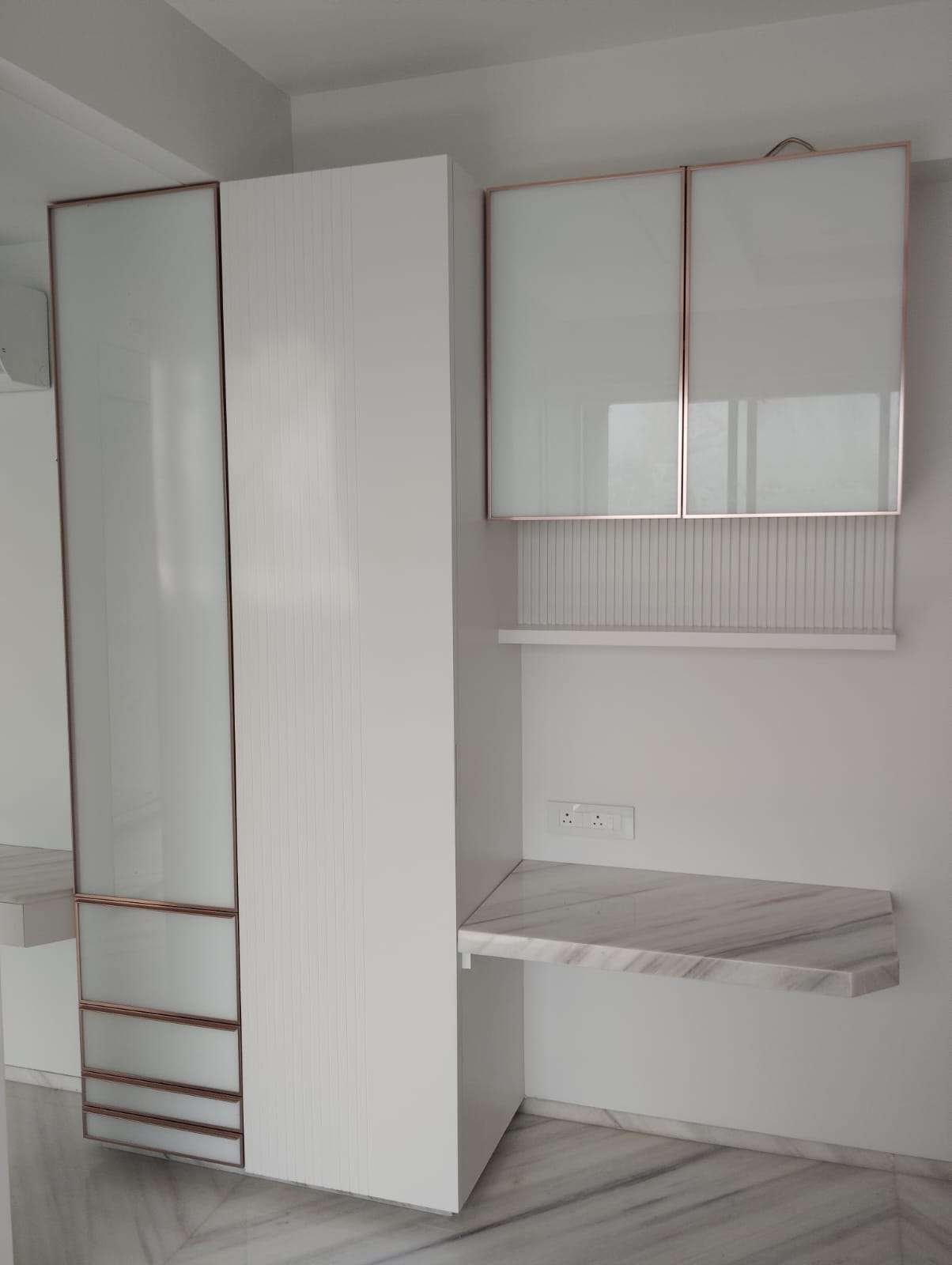 aluminium-rose-gold-profile-door.jpeg
