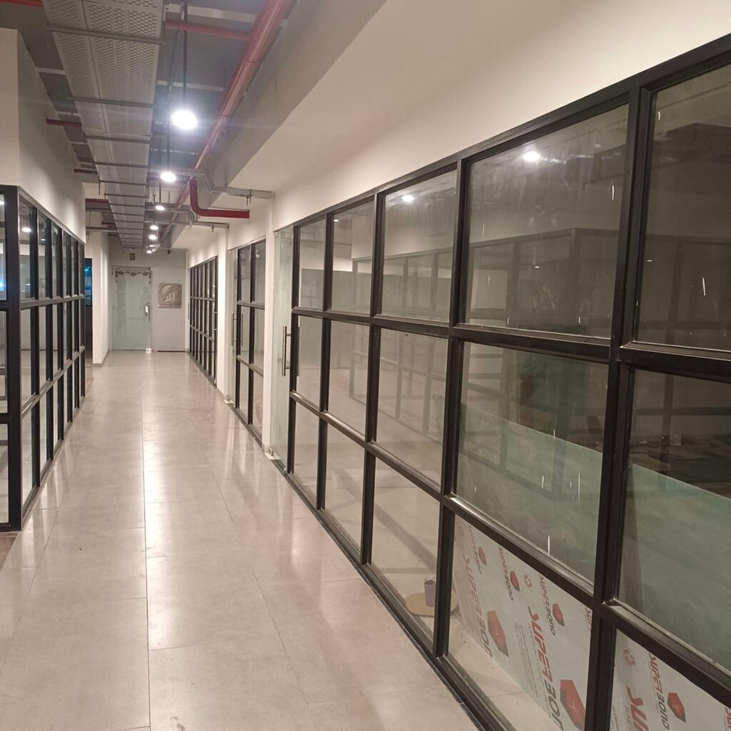 Aluminium frame Glass partition for office In Karadi